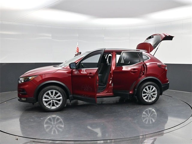 2022 Nissan Rogue Sport SV