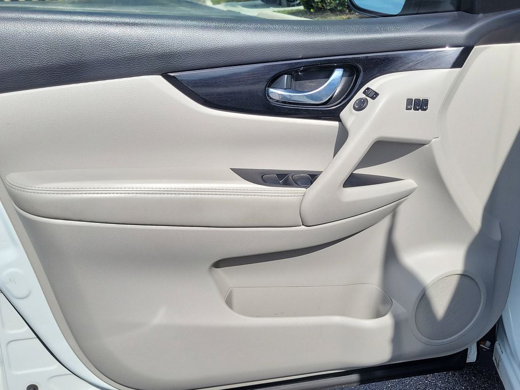 2021 Nissan Rogue Sport SL