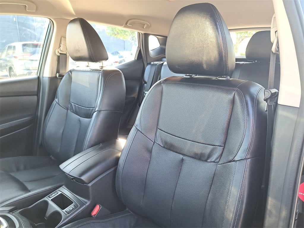 2022 Nissan Rogue Sport SL