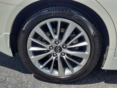 2023 INFINITI Q50 LUXE