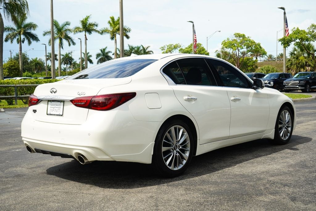 2023 INFINITI Q50 LUXE