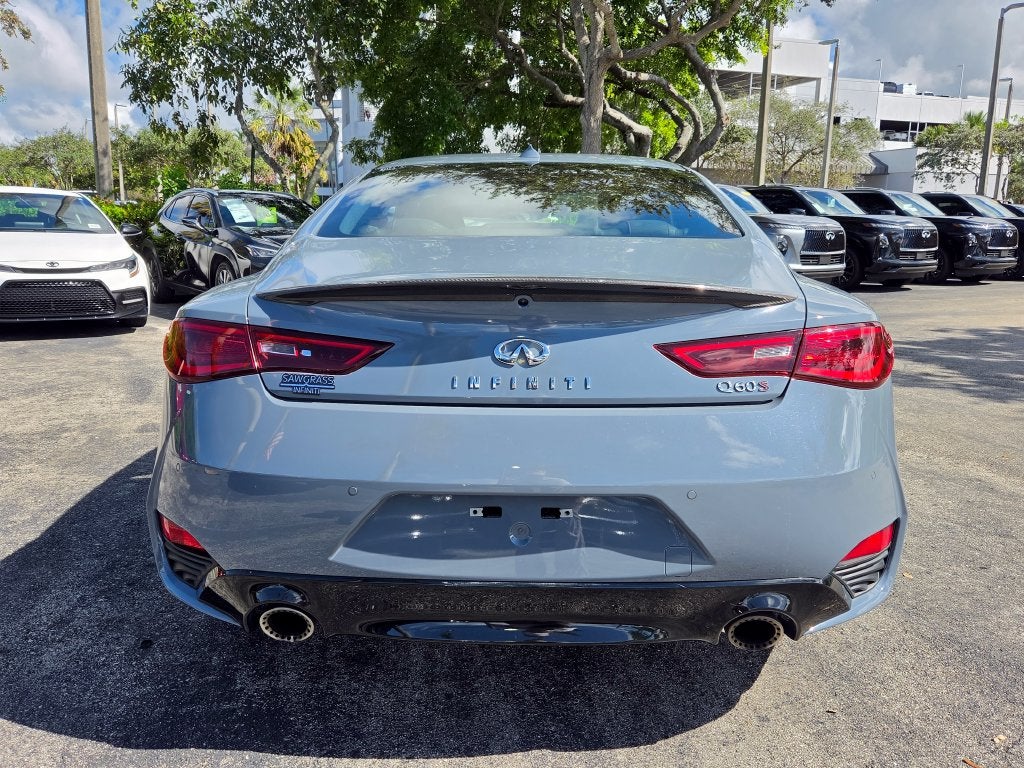2022 INFINITI Q60 Red Sport 400