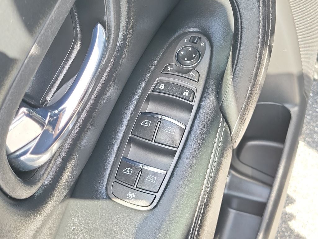 2021 INFINITI QX80 LUXE