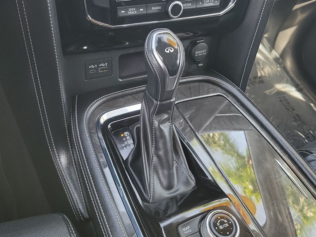2021 INFINITI QX80 LUXE