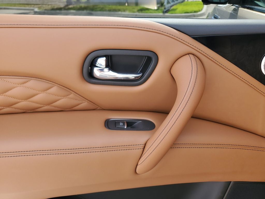 2023 INFINITI QX80 Sensory