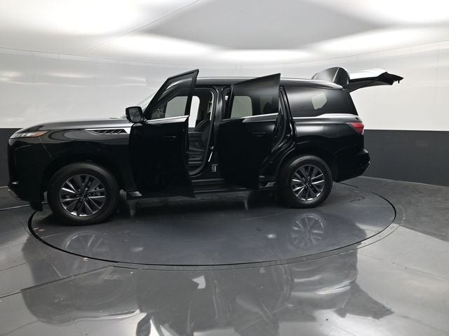 2025 INFINITI QX80 PURE