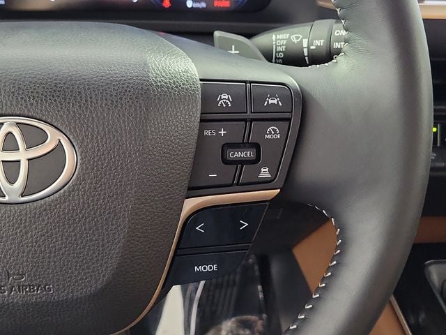 2025 Toyota Crown Signia XLE