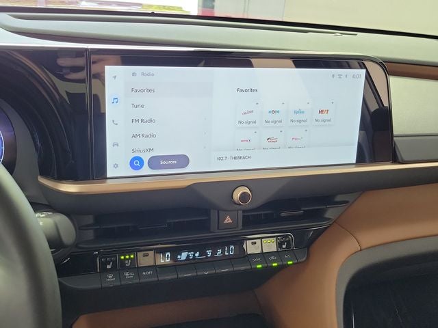 2025 Toyota Crown Signia XLE