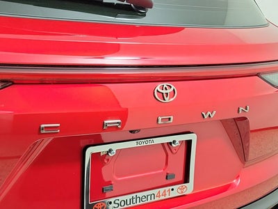 2025 Toyota Crown Signia XLE