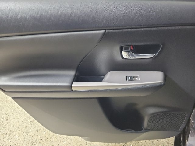 2015 Toyota Prius v Four