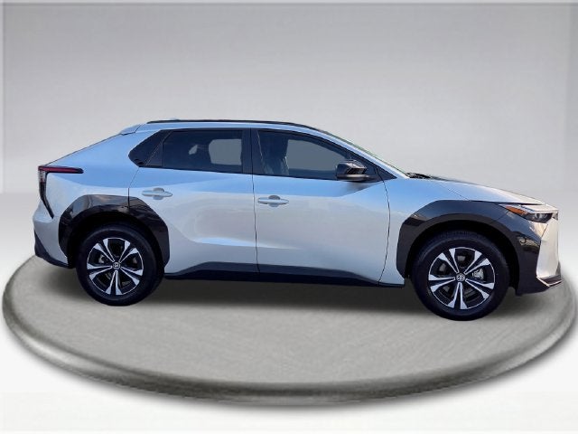 2025 Toyota bZ4X XLE