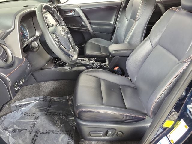 2018 Toyota RAV4 Hybrid SE