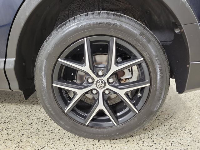 2018 Toyota RAV4 Hybrid SE