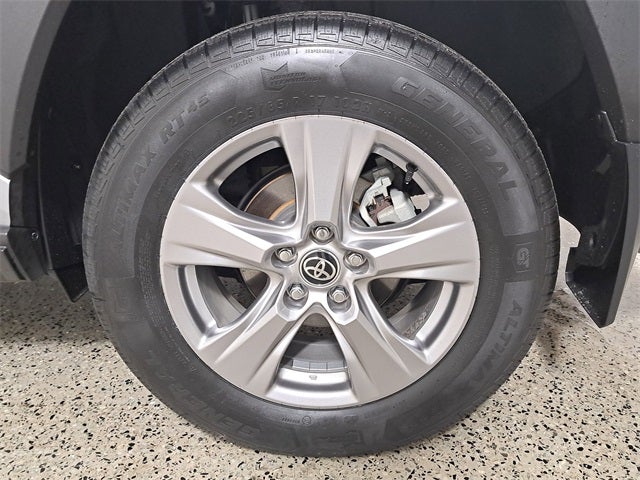 2022 Toyota RAV4 Hybrid LE