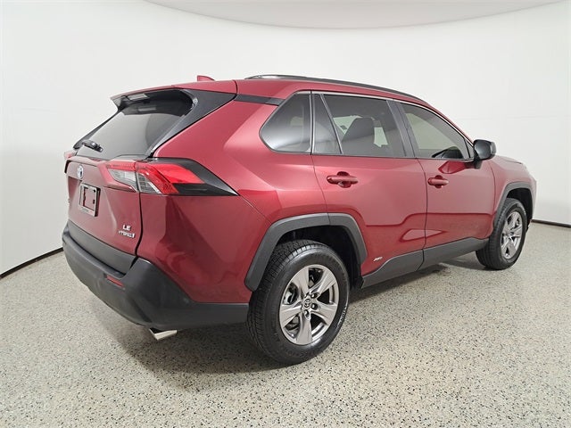 2022 Toyota RAV4 Hybrid LE