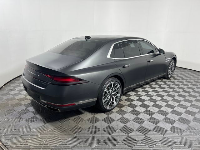 2023 Genesis G90 e-SC
