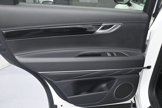 2025 Genesis GV80 2.5T