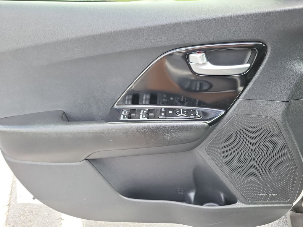 2022 Kia Niro EV EX