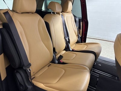 2023 Kia Carnival LX