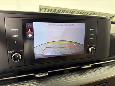 2023 Kia Carnival LX