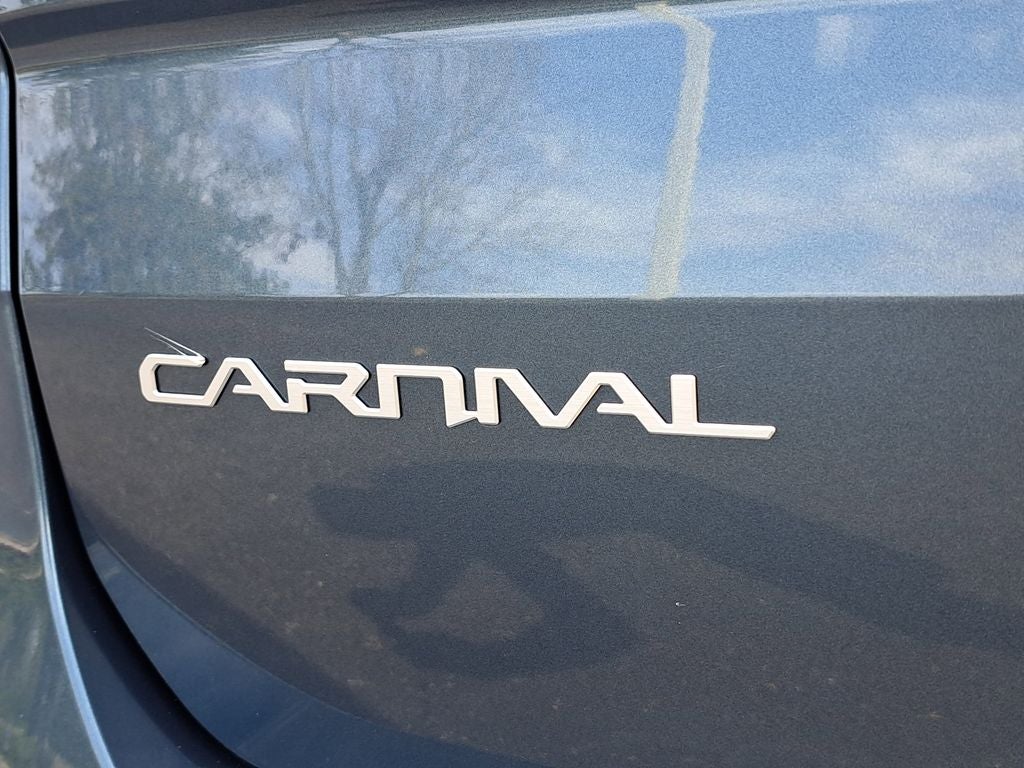 2024 Kia Carnival EX