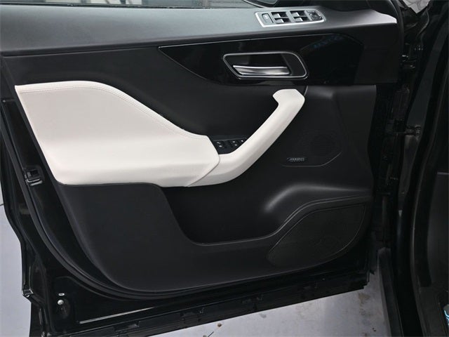 2020 Jaguar F-PACE 25t R-Sport