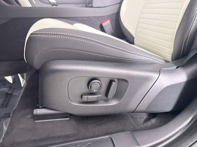 2025 Land Rover Discovery Sport S