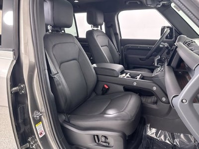 2025 Land Rover Defender X-Dynamic SE
