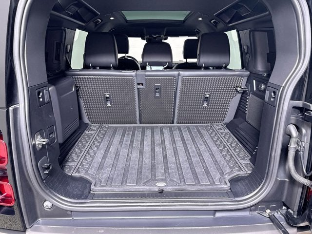 2022 Land Rover Defender X-Dynamic SE