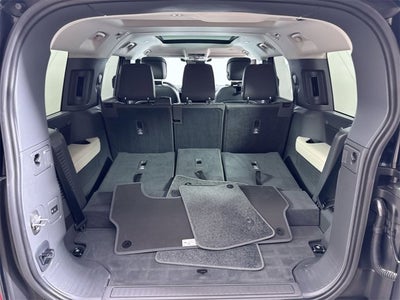 2024 Land Rover Defender X-Dynamic SE