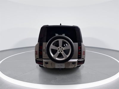 2024 Land Rover Defender X-Dynamic SE