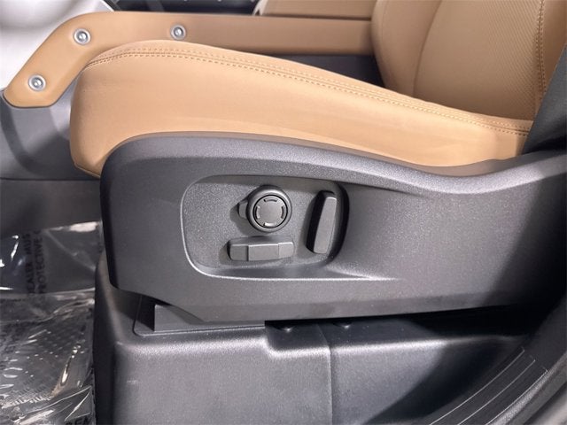 2025 Land Rover Defender S