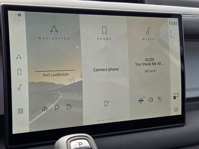 2025 Land Rover Defender S