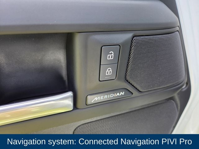 2025 Land Rover Defender S