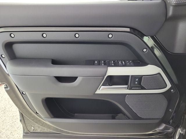 2024 Land Rover Defender 110 S