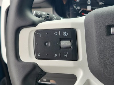 2024 Land Rover Defender SE