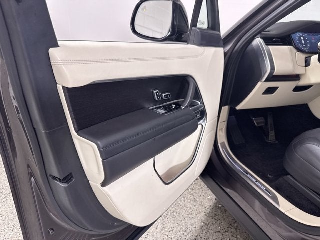 2022 Land Rover Range Rover SE