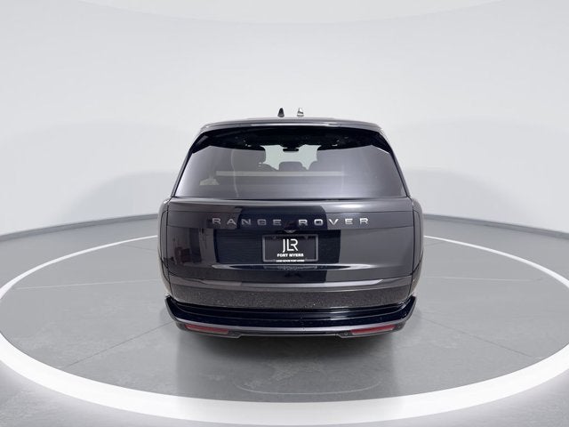 2025 Land Rover Range Rover SE