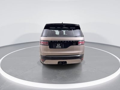 2025 Land Rover Discovery Dynamic SE