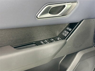 2026 Land Rover Range Rover Velar Dynamic SE