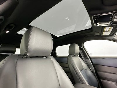 2026 Land Rover Range Rover Velar Dynamic SE