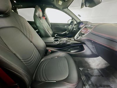 2024 Aston Martin DBX 707