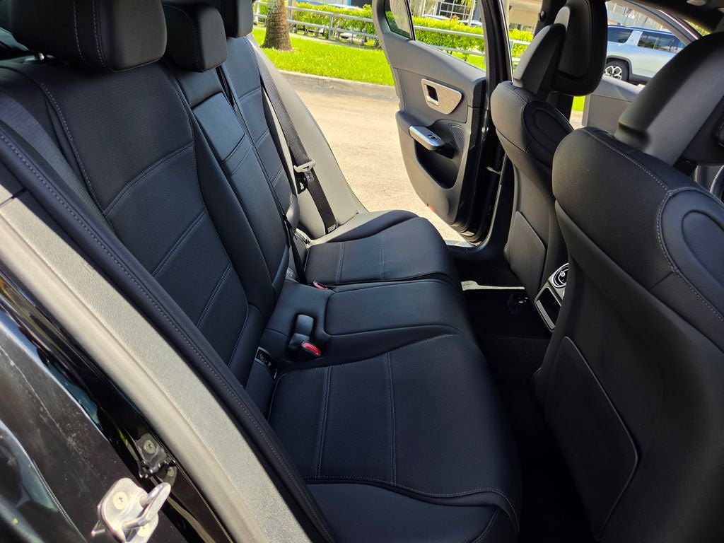 2026 Mercedes-Benz C 300 C 300