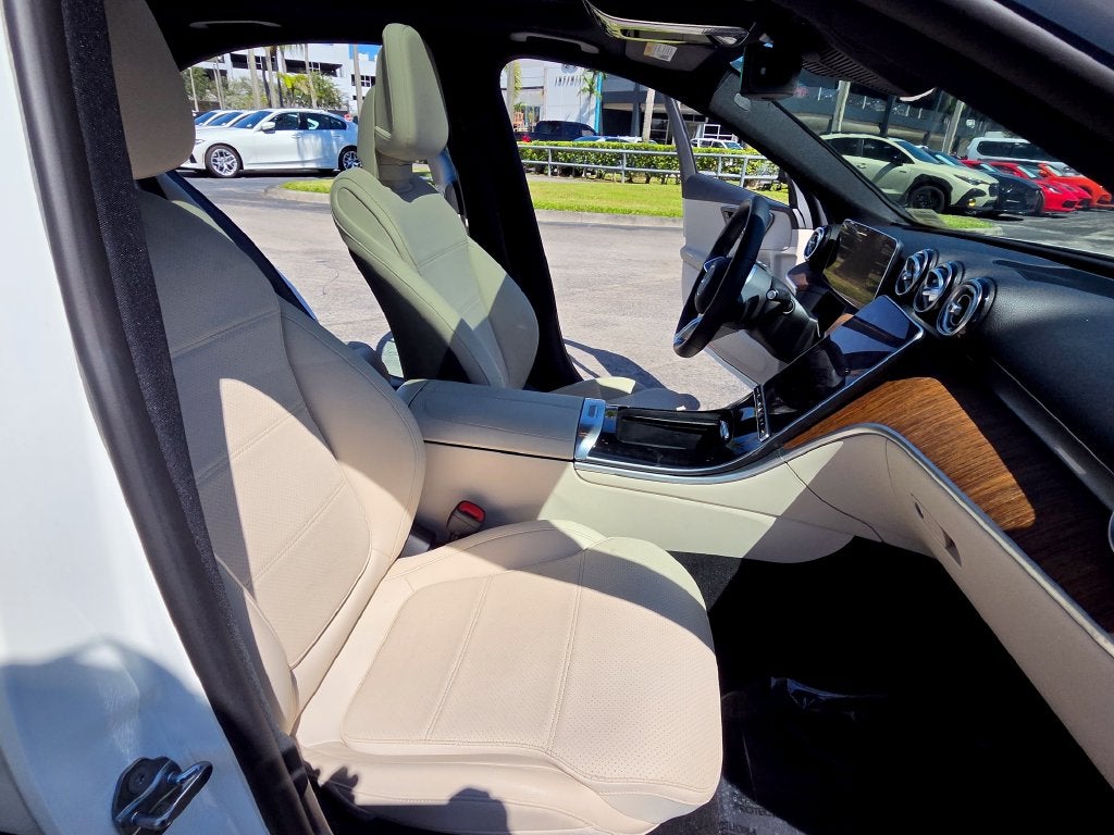 2023 Mercedes-Benz C 300 C 300