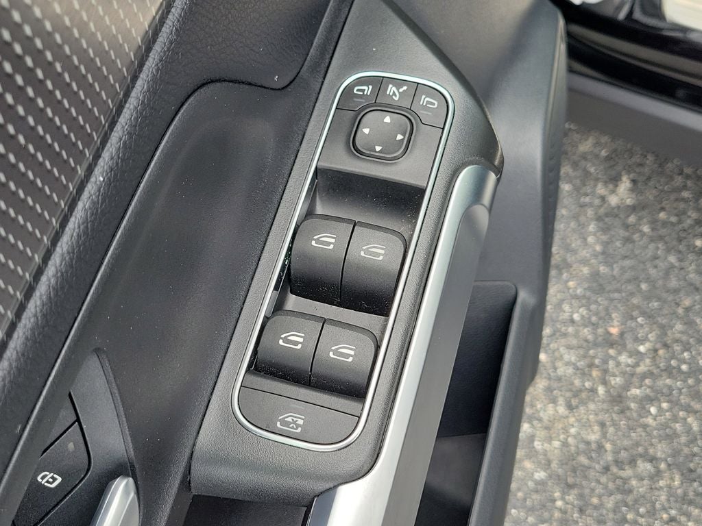 2023 Mercedes-Benz GLB 250 GLB 250