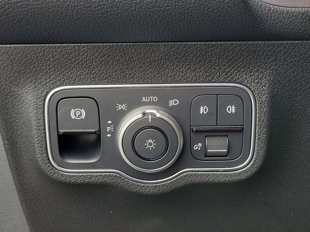2023 Mercedes-Benz GLB 250 GLB 250