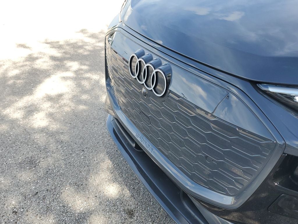 2025 Audi Q6 e-tron Premium Plus quattro