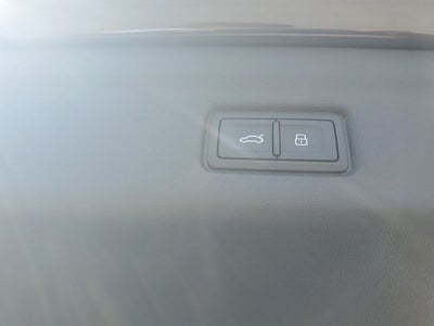 2025 Audi Q6 e-tron Premium Plus quattro