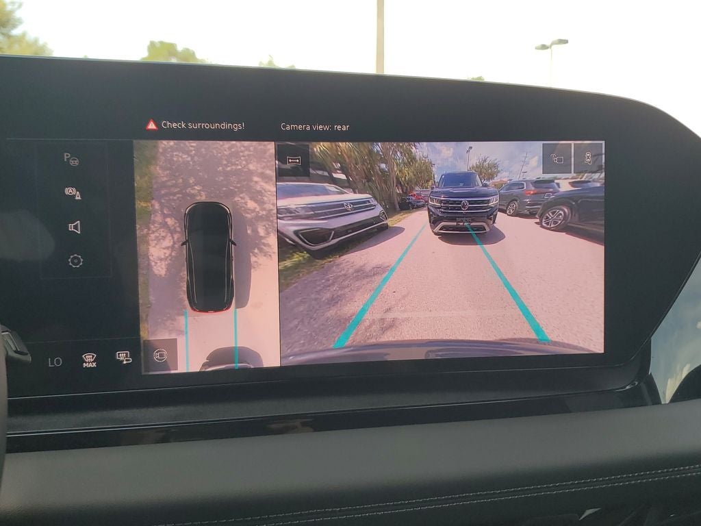 2025 Audi Q6 e-tron Premium Plus quattro