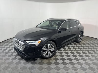 2024 Audi Q8 e-tron Premium Plus